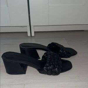 Women's Black Woven Slide Sandals